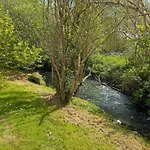 펜션 Maison Au Bord D'un Ruisseau