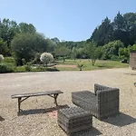 Maison Au Bord D'un Ruisseau